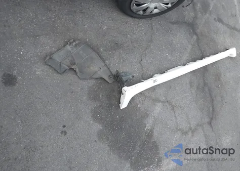 2011 Toyota Sienna Xle V6 from USA, damaged, VIN 5TDYK3DC8BS005157